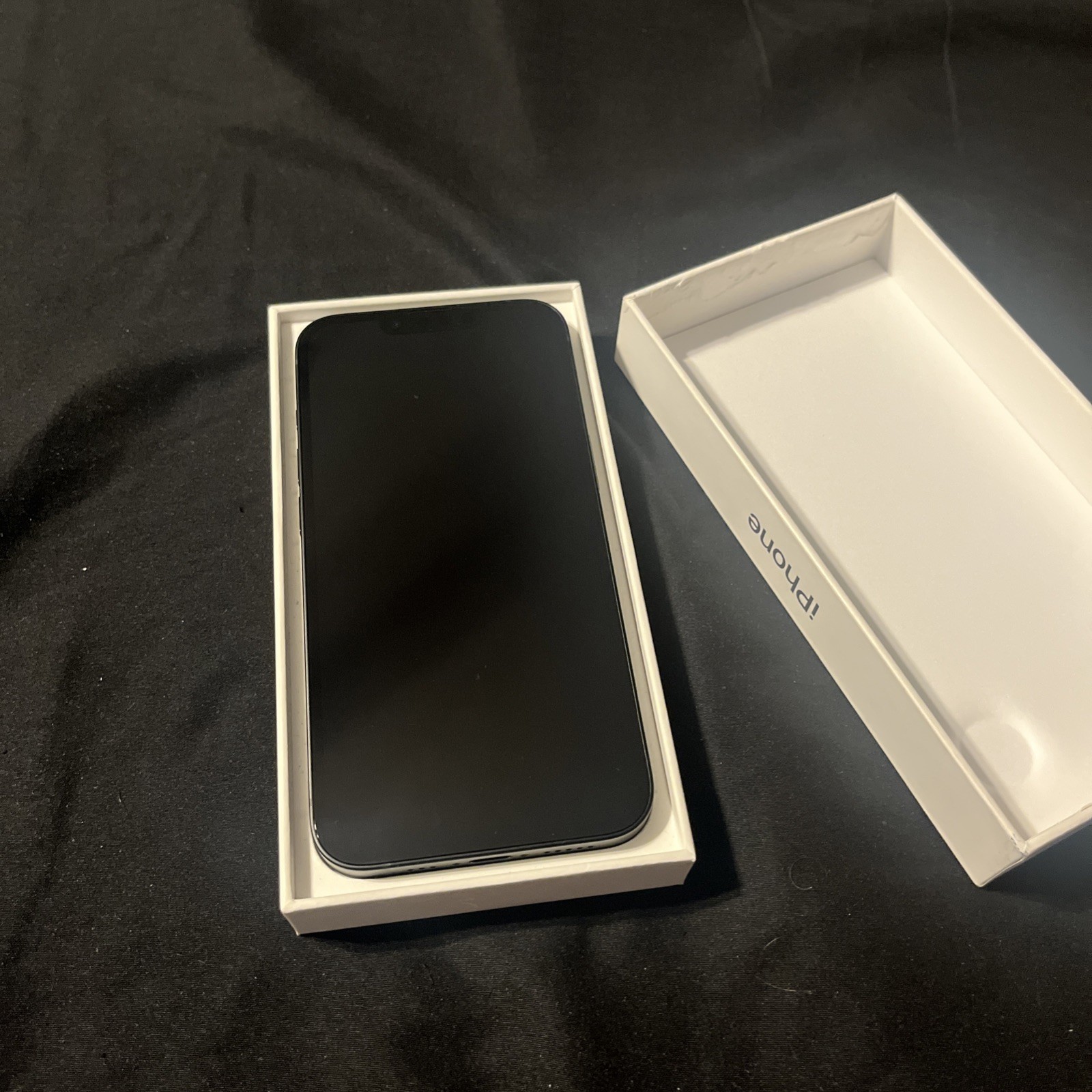 Apple iPhone 16e (Open Box) – AT&T LOCKED – 128GB Black