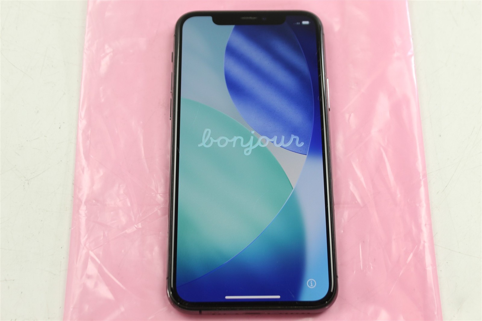 Apple iPhone 11 Pro A2160 64GB Space Gray CDMA + GSM Unlocked Smartphone