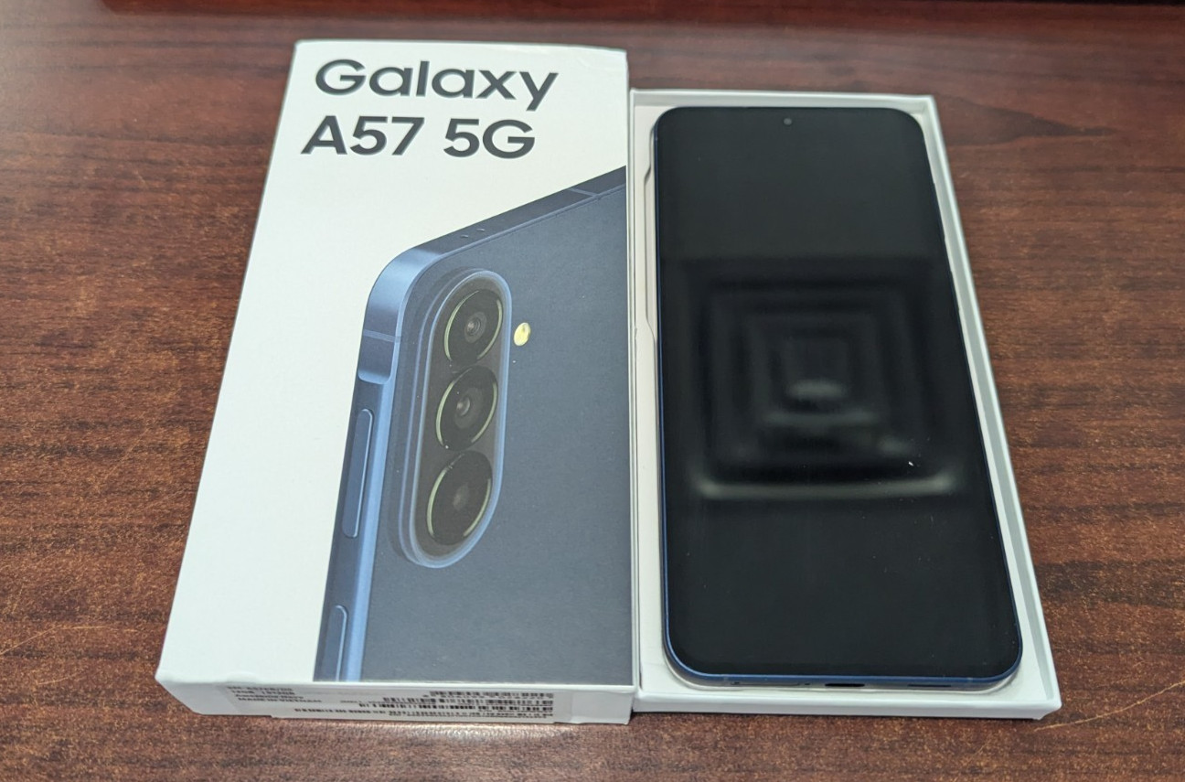 Samsung Galaxy A57 5G (A576B) 512GB GSM Unlocked International Version (Used)