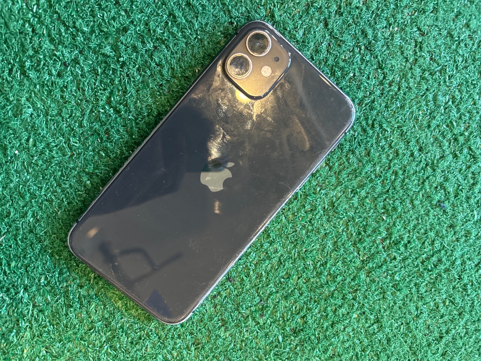 Apple iPhone 11 Pro – 64GB – Space Gray (Sprint) A2160 (CDMA + GSM)