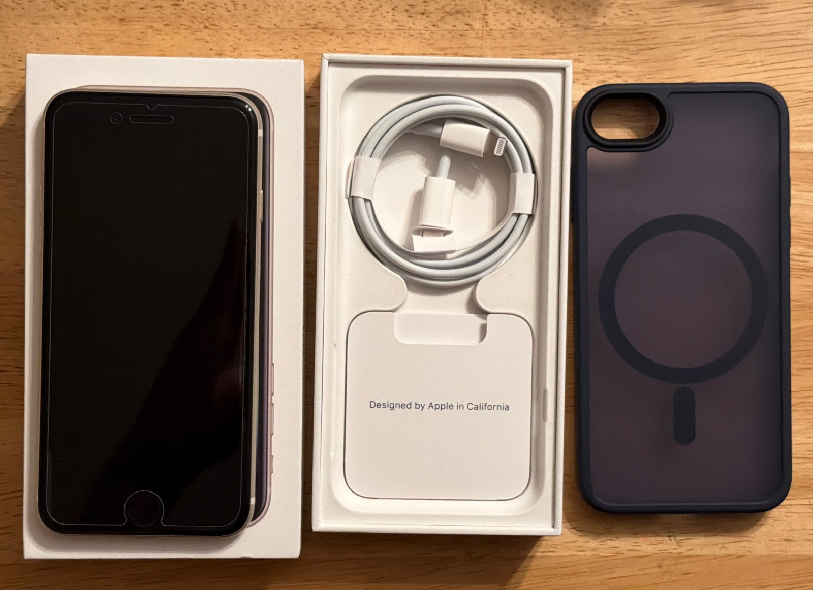 Apple iPhone SE (2022) 64GB Starlight T‑Mobile – New Open Box with accessories