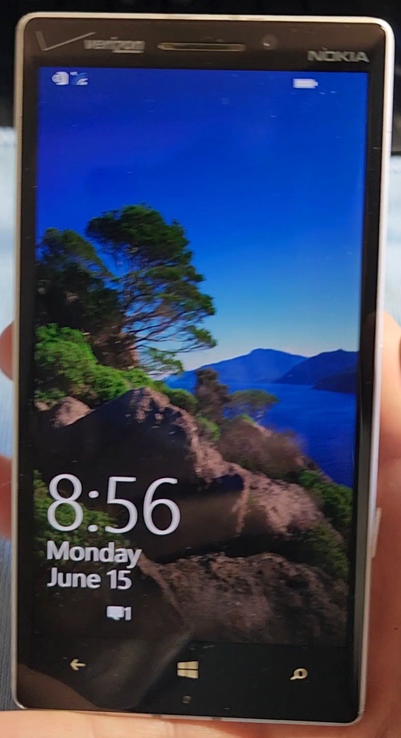 ​Nokia Lumia 929 Icon White 32GB (Verizon) Windows 8.1 – Loaded with 3000+ Songs