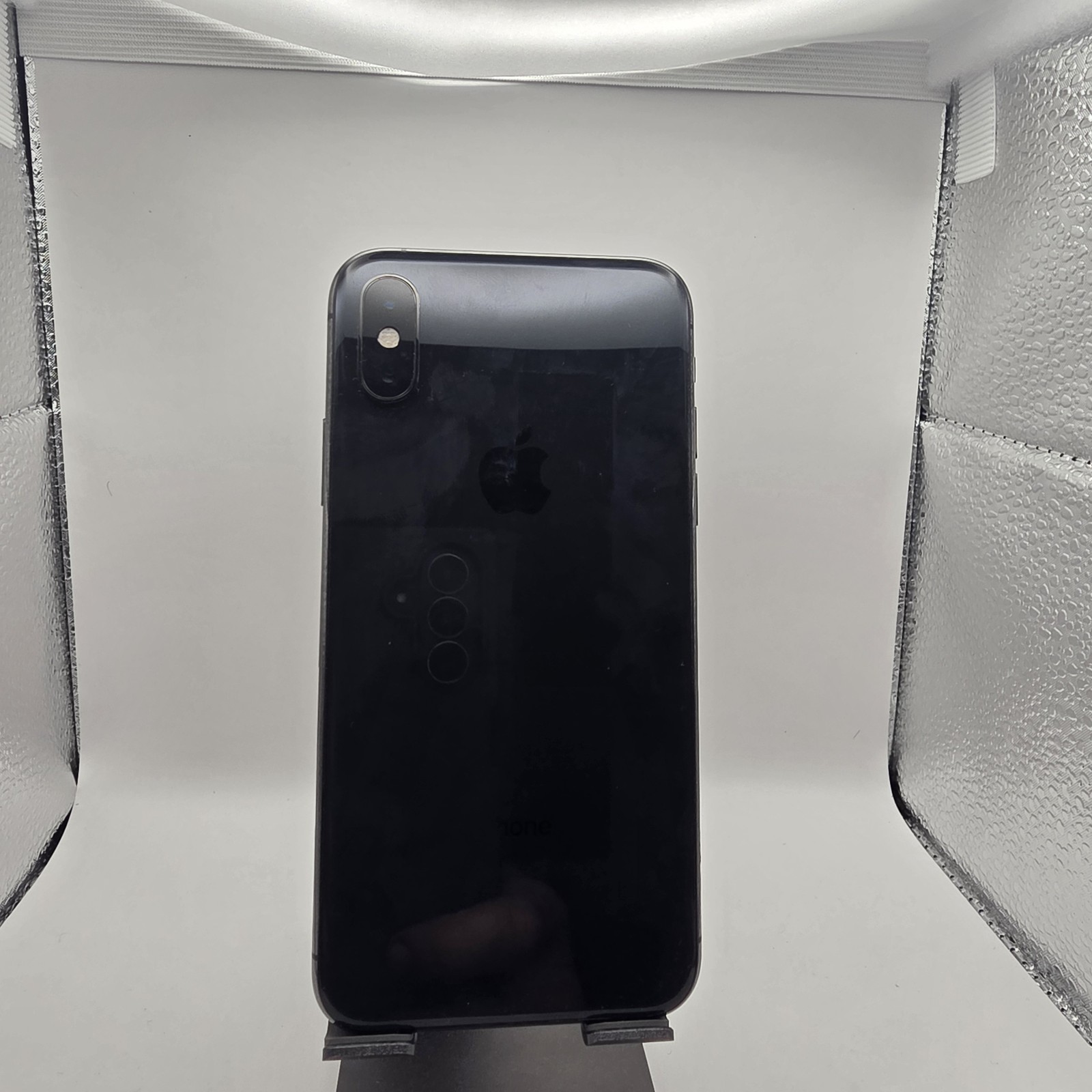 Apple iPhone XS Bundle – 256 GB – Space Gray (Unlocked) – Grade A