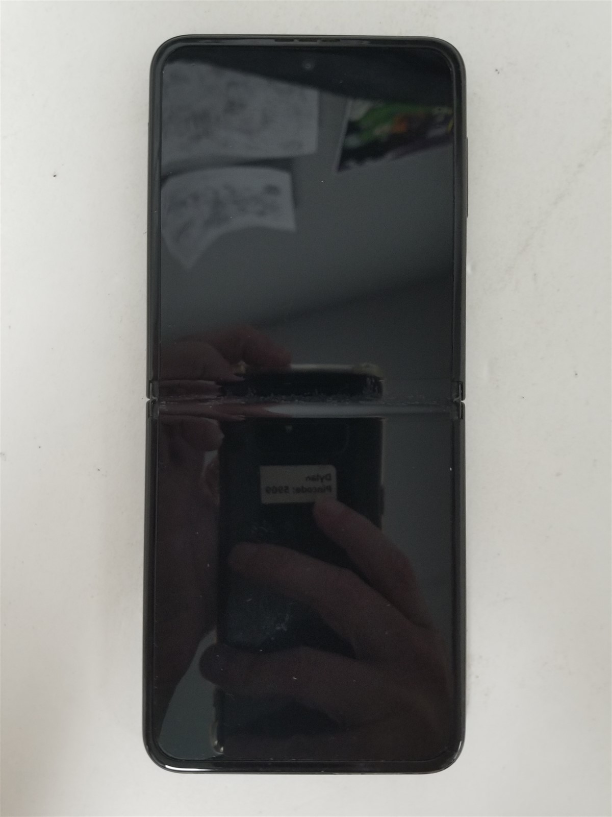 Samsung Galaxy Z Flip3 256GB Black SM-F711U1 (Unlocked) Discounted zW2981