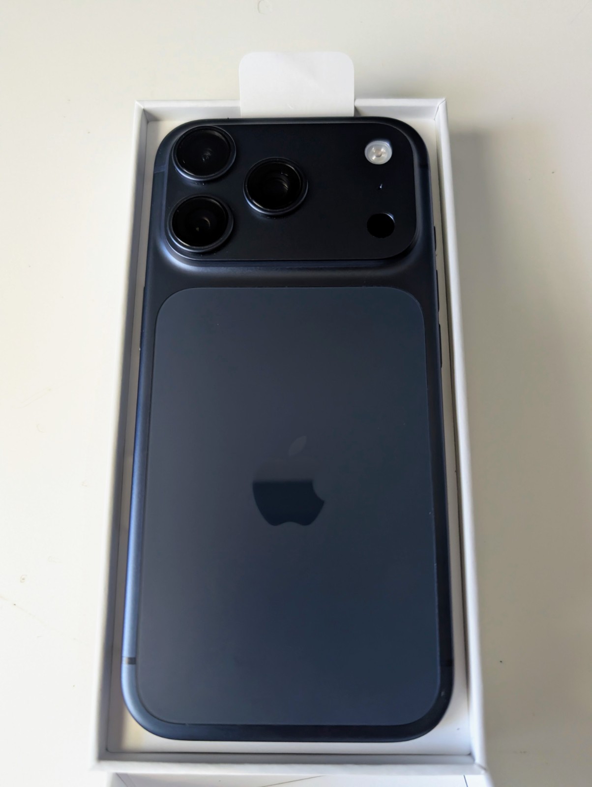 Apple iPhone 17 Pro | 256 GB | Deep Blue | Verizon |