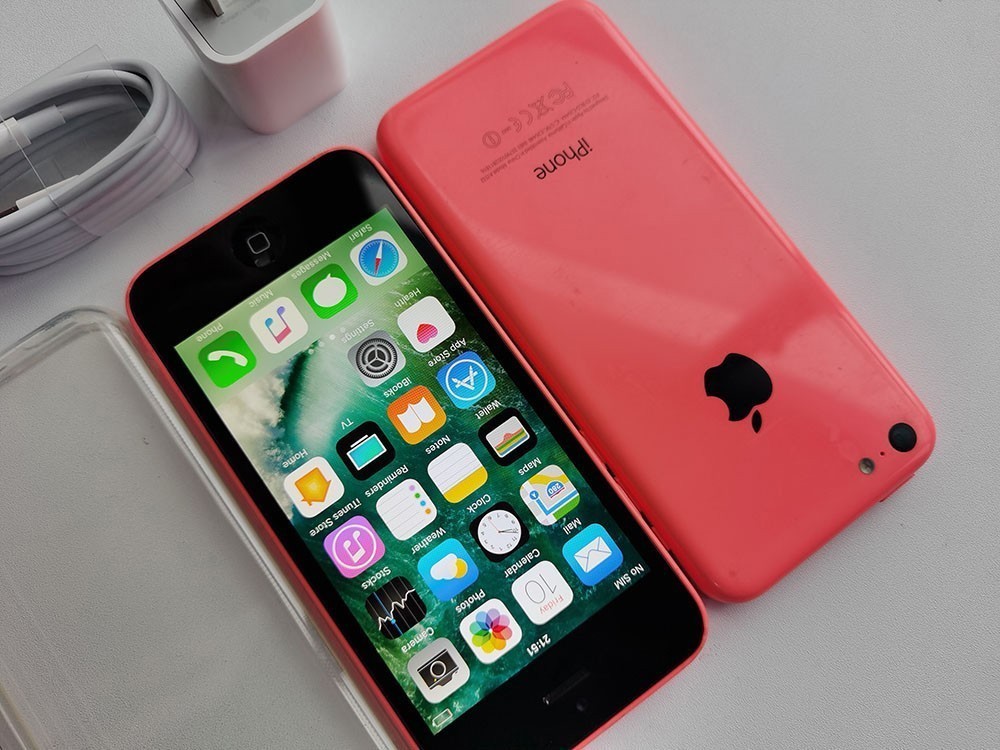 Original Apple iPhone 5c (Unlocked) NEW BATTERY – 8 GB / 16 GB / 32GB – PINK