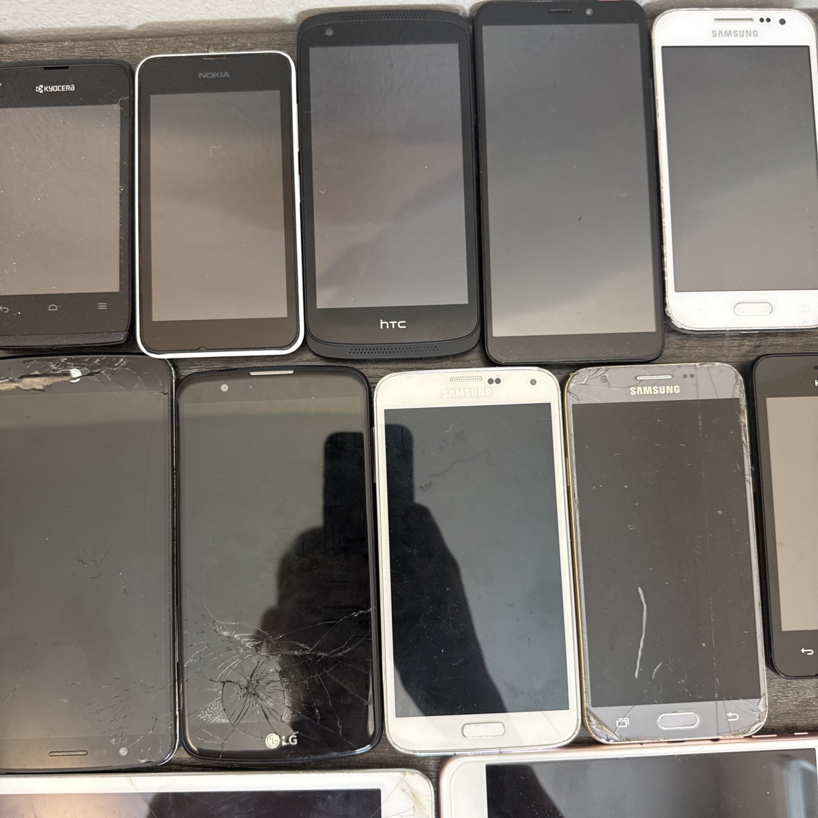 Large Lot of Mixed Smartphones & Tablets – Repair/Parts – Bulk Sale – As Is