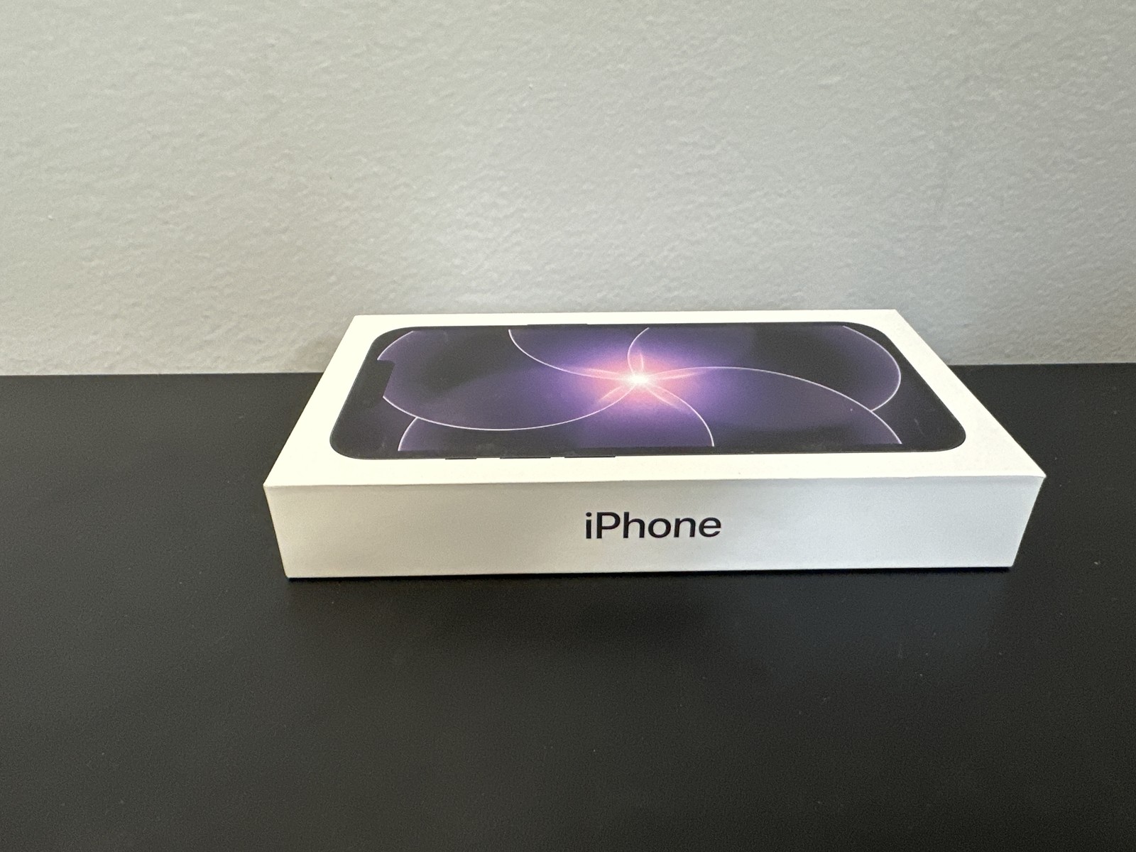New *Sealed* Apple iPhone 17e 256GB Black Unlocked Worldwide Apple Warranty