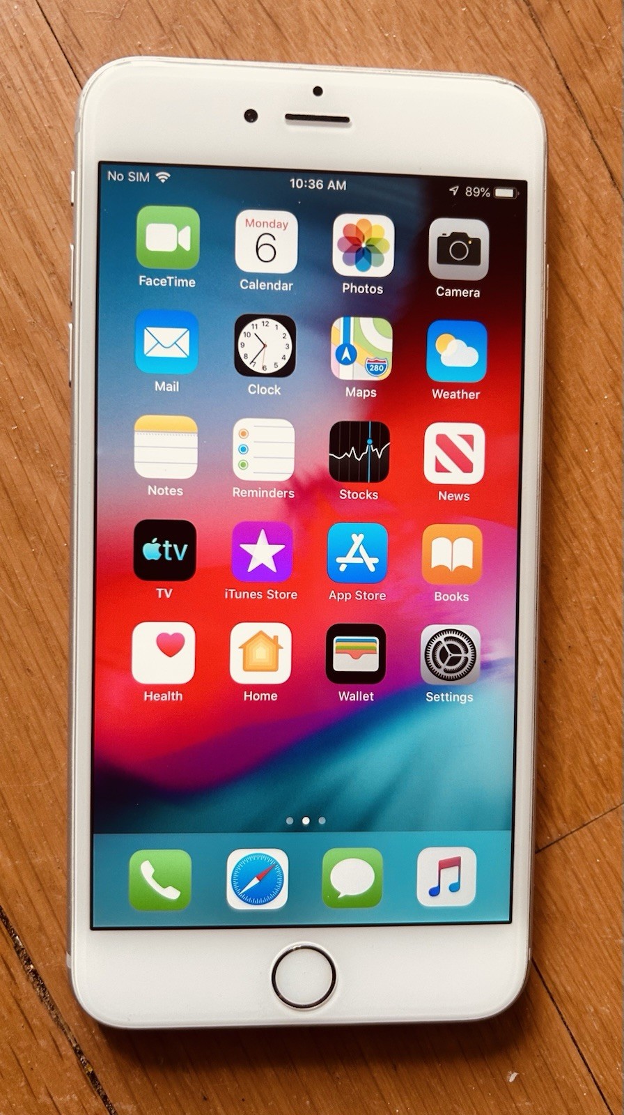 Apple iPhone 6 Plus 64 GB Carrier Unlock- Good Condition