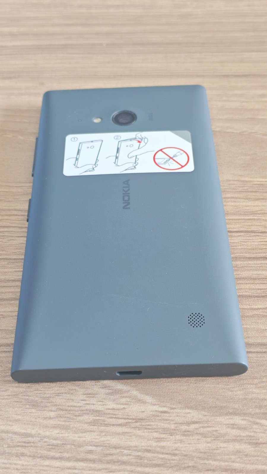 Nokia Lumia 735 Unlocked 1GB RAM 8GB Windows Phone 8.1 Smartphone Random Color