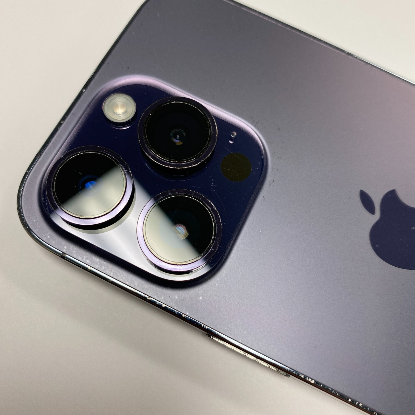 Apple iPhone 14 Pro – 256GB – Deep Purple (Unlocked) – Good Condition