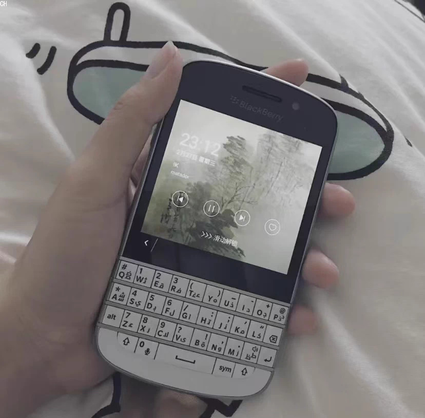 BlackBerry Q10 – Unlocked 8MP 4G 16GB storage OS10 Cellphone