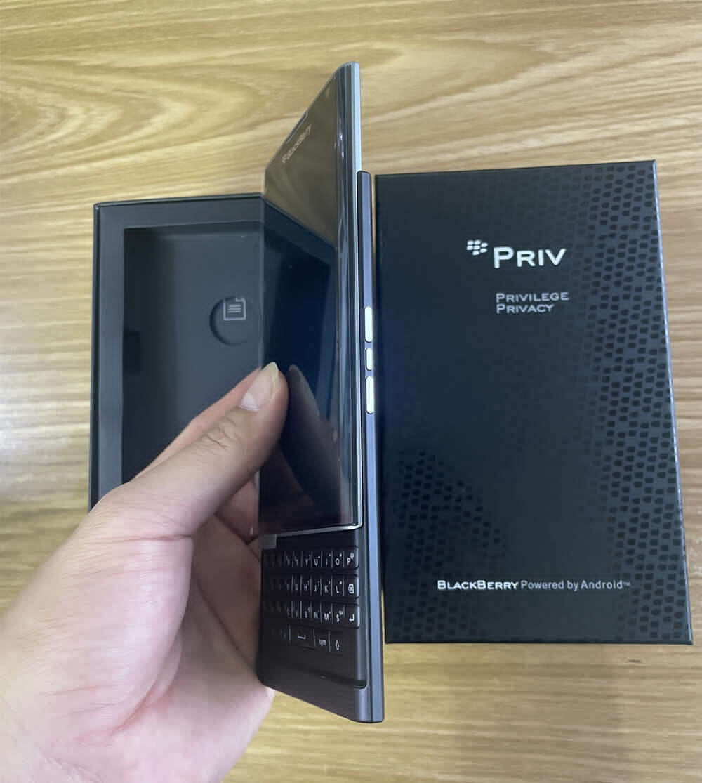 BlackBerry Priv 32GB 18MP Slider 4G LTE Unlocked Android Smartphone- New Sealed