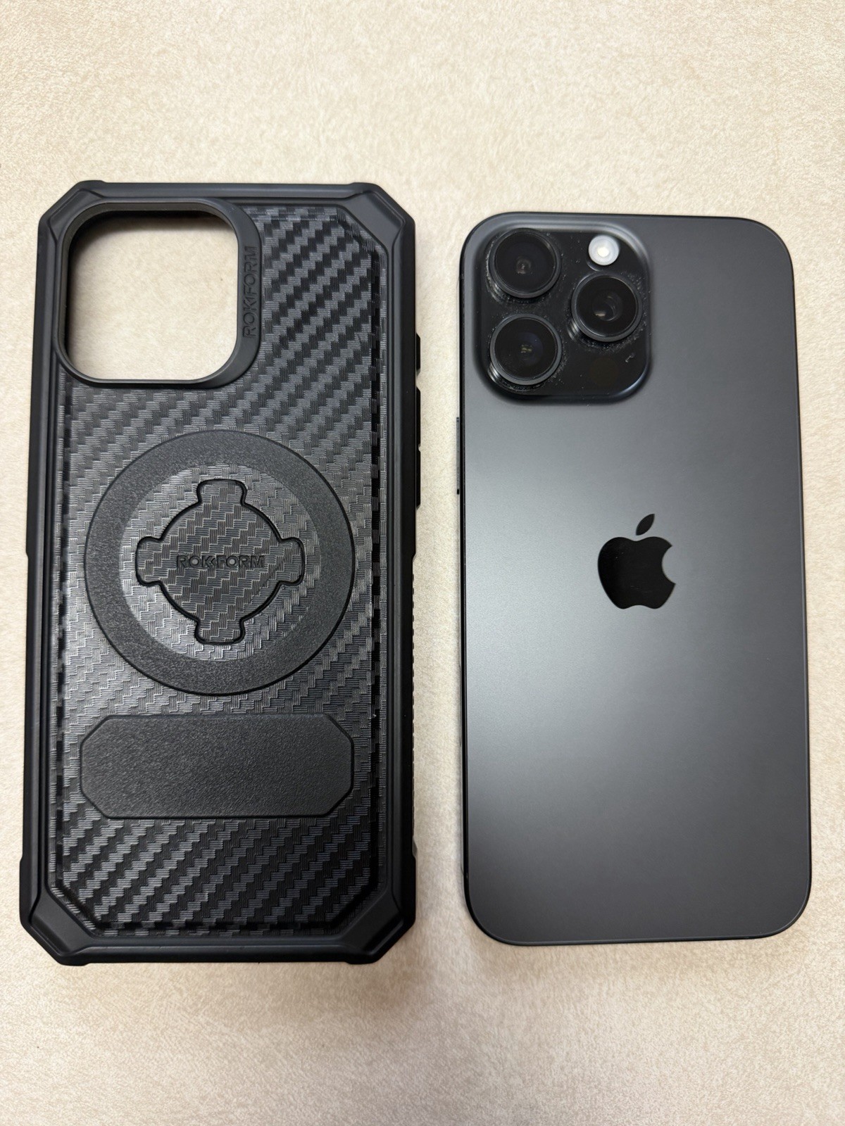 Apple iPhone 16 Pro Max 256GB Unlocked Black Titanium 97% Battery MINT CONDITION