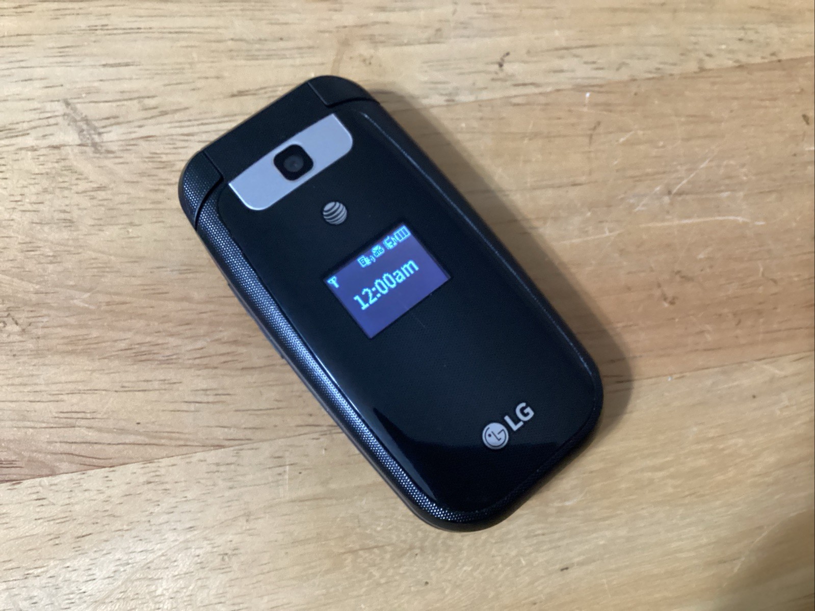 LG True B470 – Black and Gray ( AT&T ) Cellular GSM Flip Phone