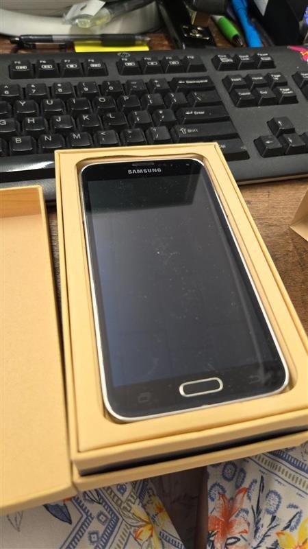 Samsung Galaxy S5 SM-G900V 16 GB balck PARTS ONLY