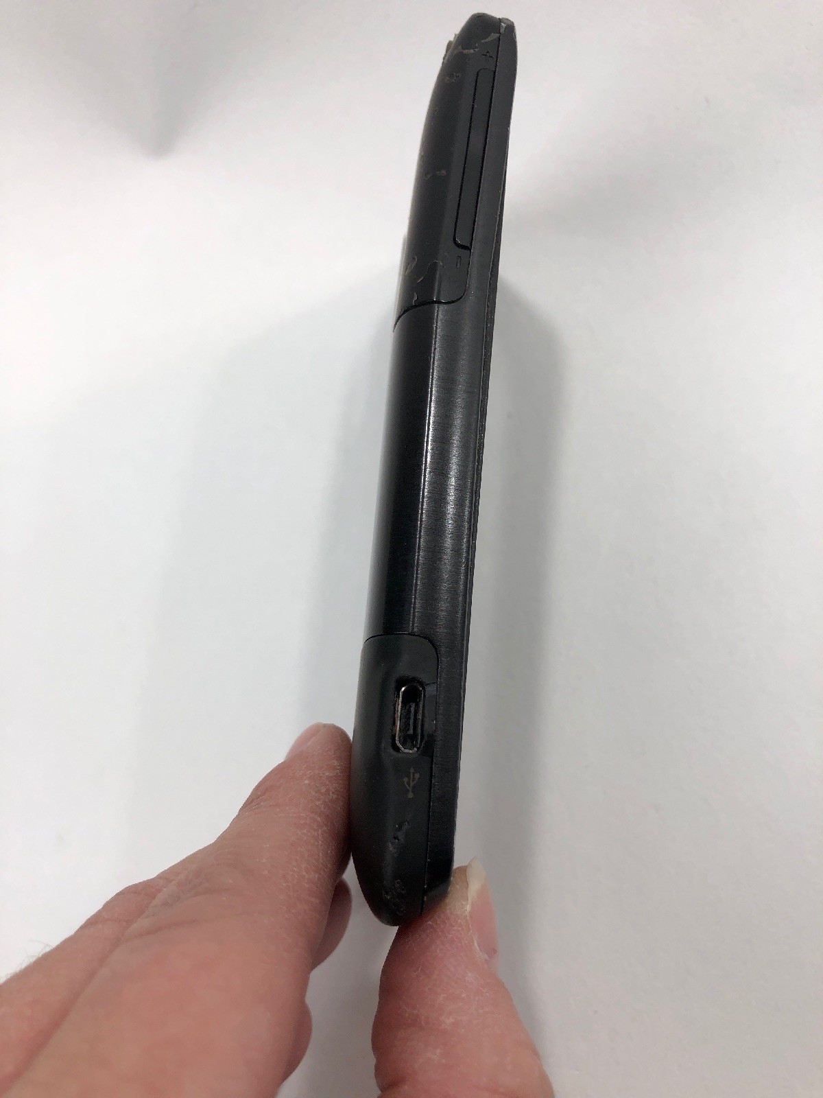 HTC EVO Design 4G – 4GB – Black (Sprint) Smartphone – (Please Read)