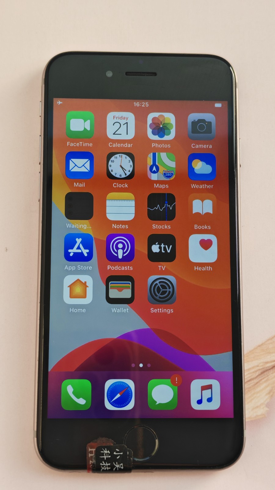 Apple iPhone 6s Unlocked – 16GB 32GB 64GB 128GB -Random Color