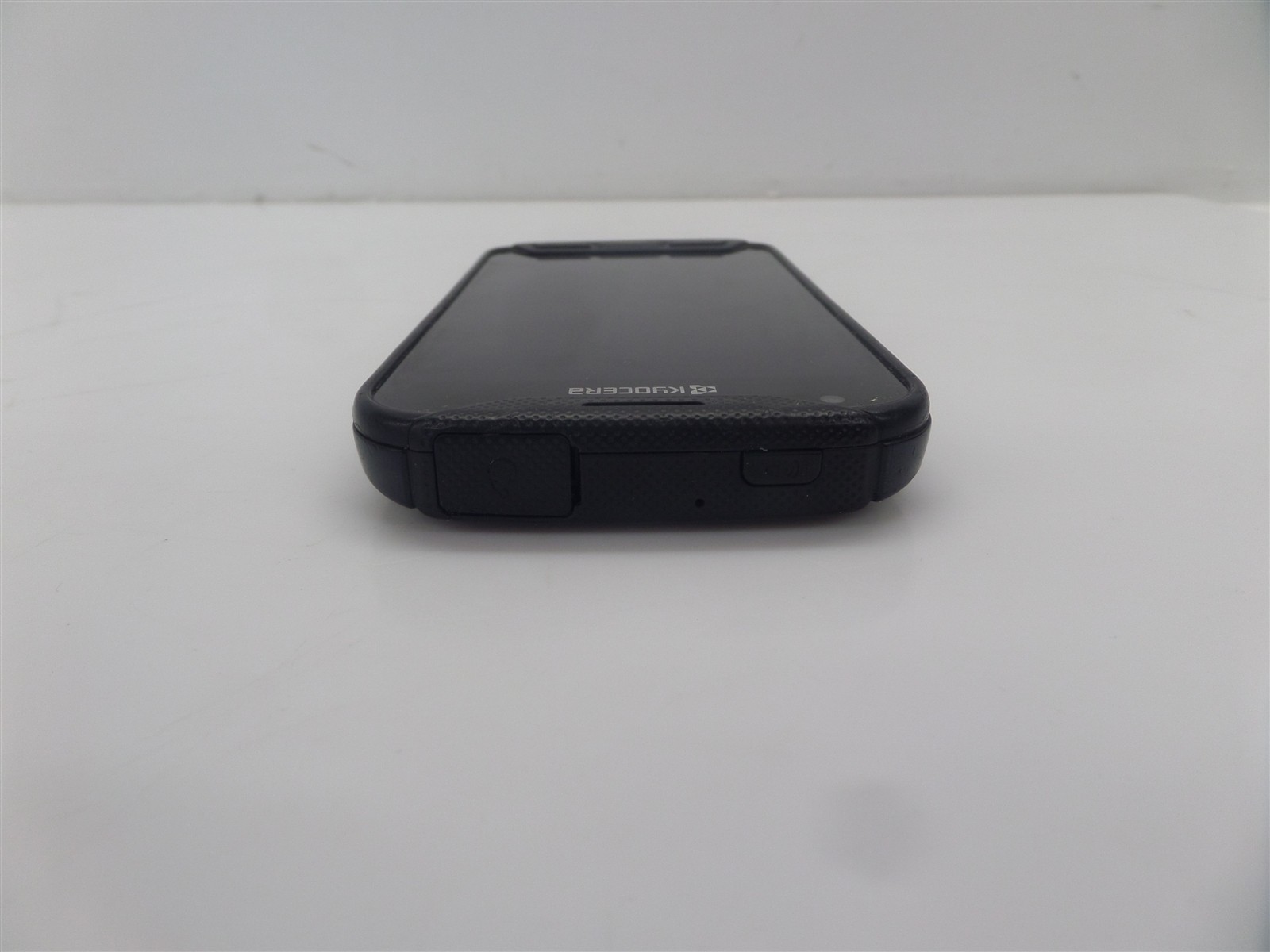 Kyocera DuraForce Pro E6820 32GB Android Smartphone Unlocked – Black