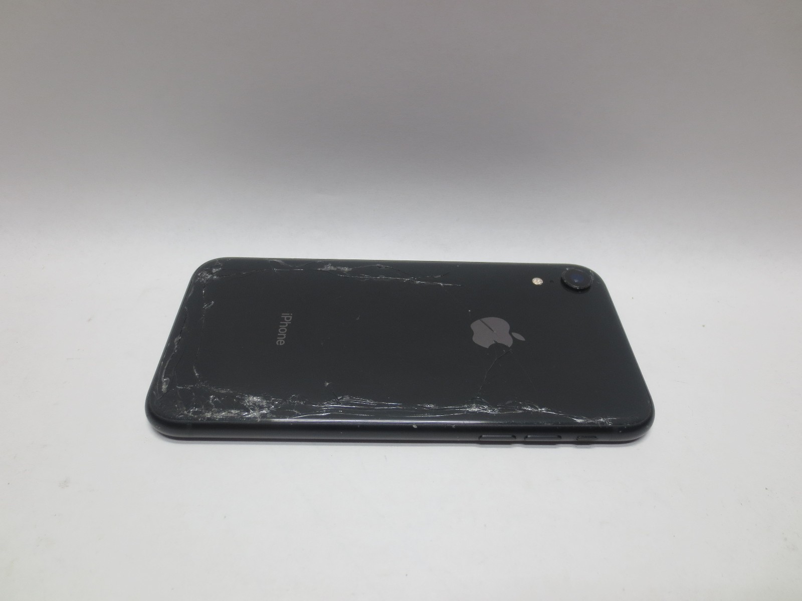 Apple iPhone XR 64GB Space Gray A1984 Unlocked Any Carrier – #95 **READ**