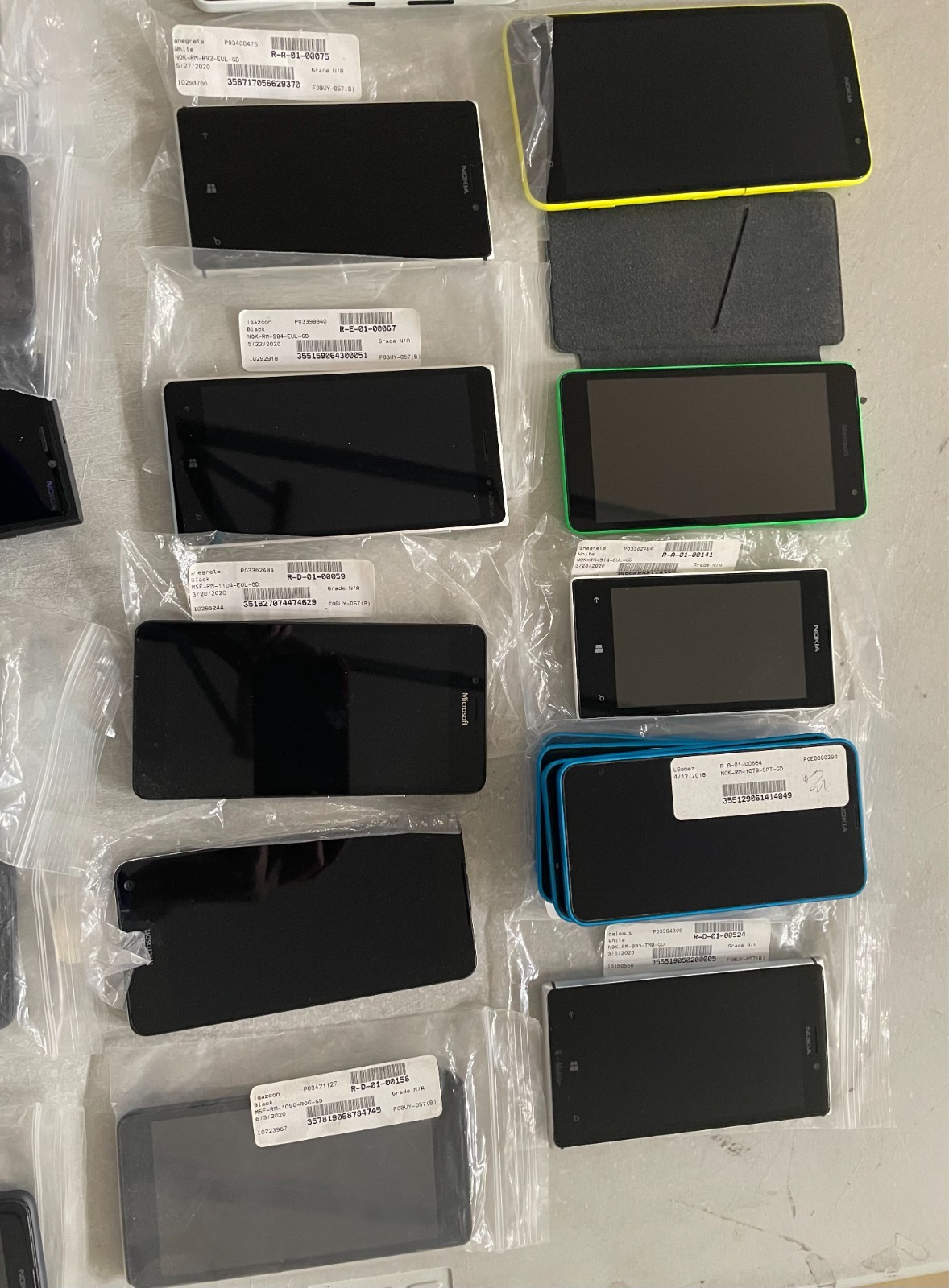 Lot of 37 : Unknown Carrier Nokia /Microsoft More Read description & View pics#