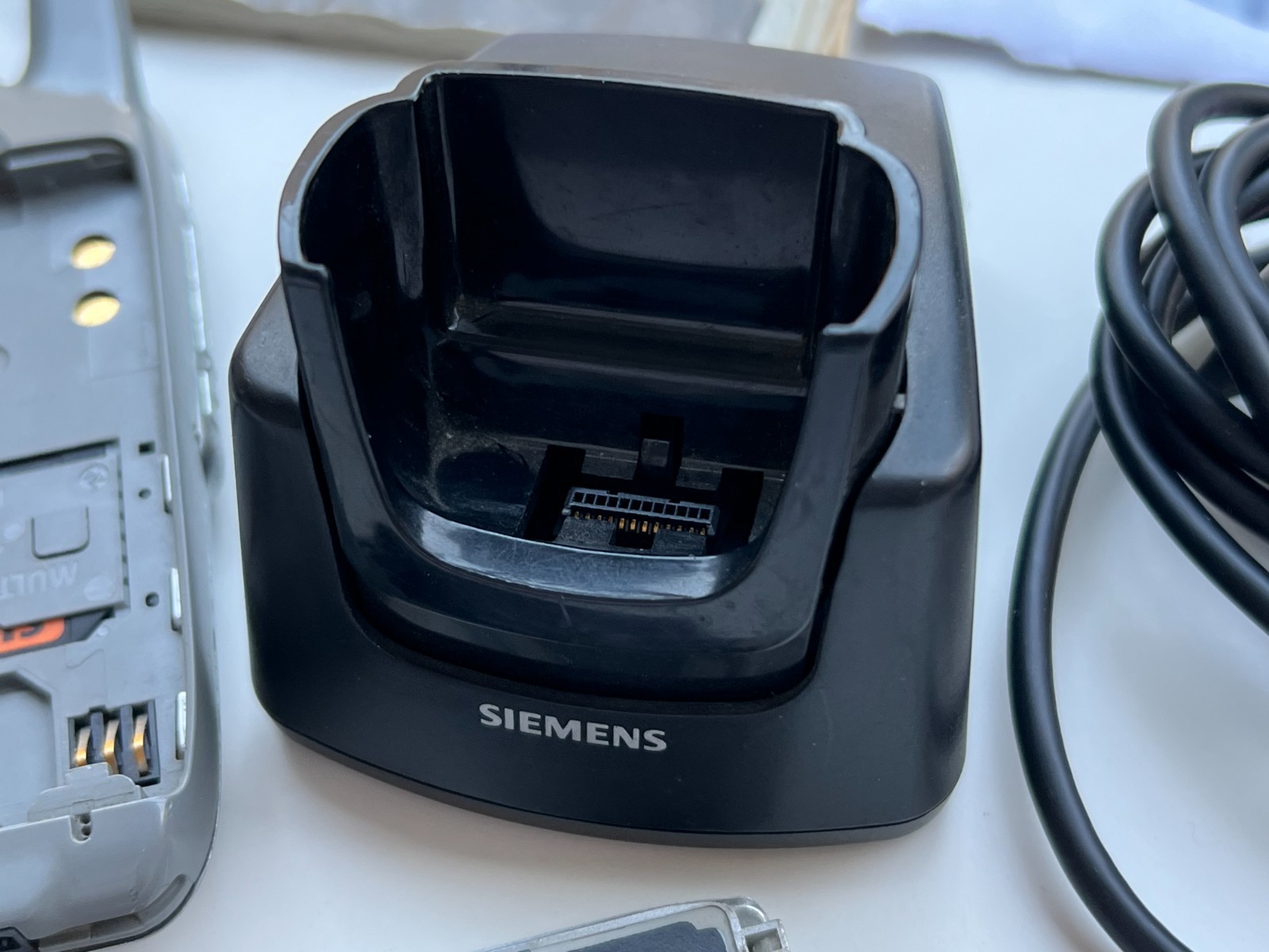 Ultra Rare Siemens SL45 Rare With Stand Charging Beautiful Retro Cell Phone