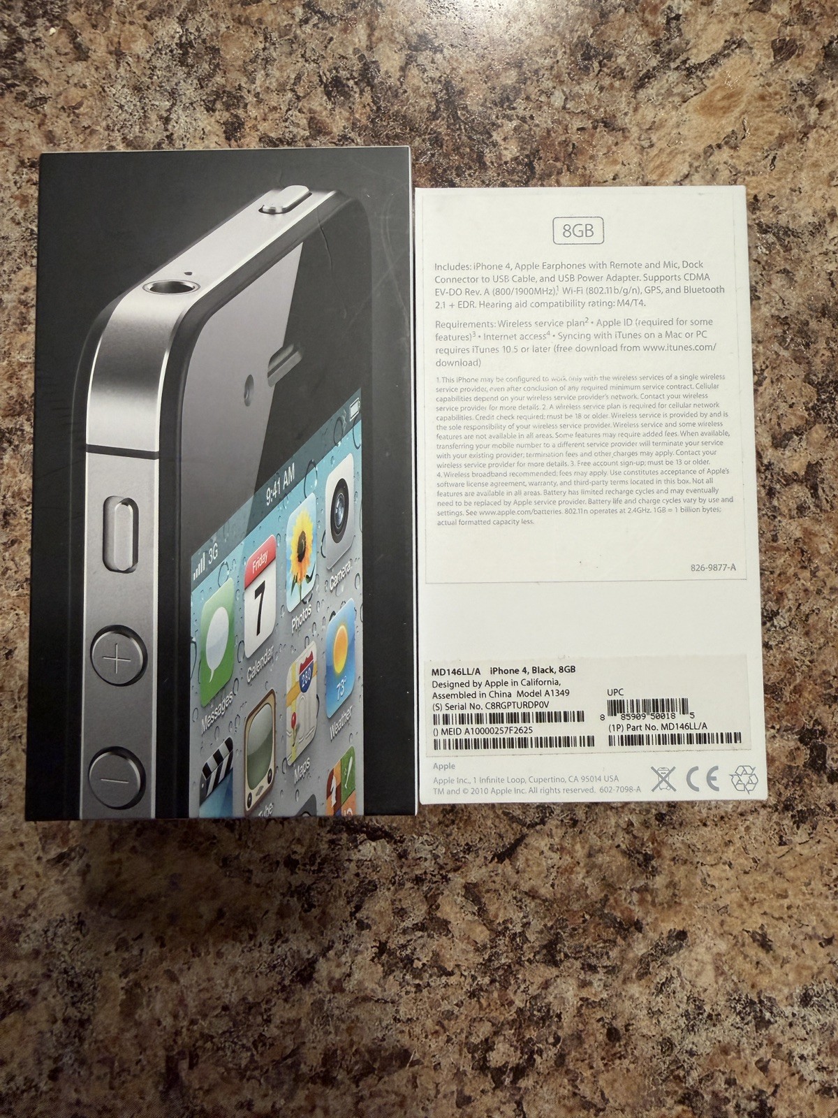 Apple iPhone 4 A1349 8GB, Black & cord