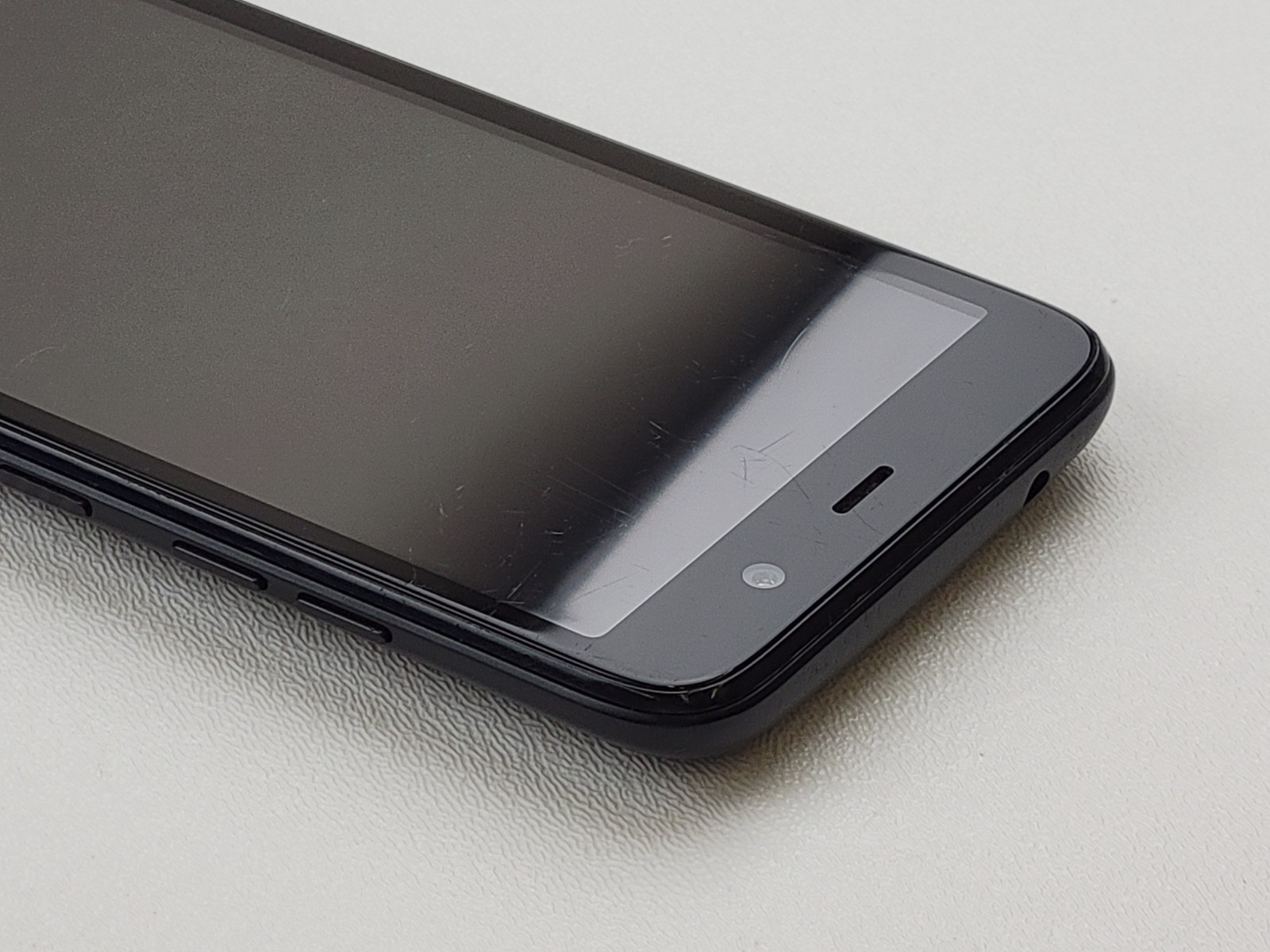Hot Pepper Serrano 3 (HPP-L55B) 16GB (CARRIER UNKNOWN) Smartphone – H7745