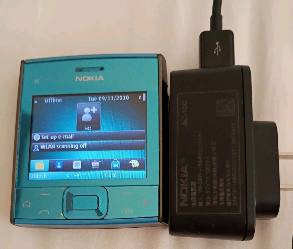 VTG Nokia X5-01 Slider QWERTY Phone – Azure Blue – Symbian OS – Retro Collection