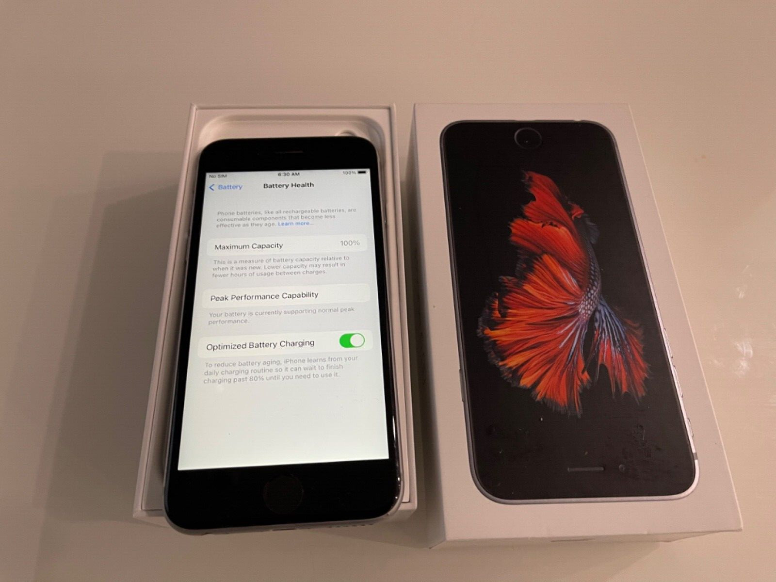 Apple iPhone 6s – 64GB – Space Gray (Unlocked) A1688 (CDMA + GSM) (CA)