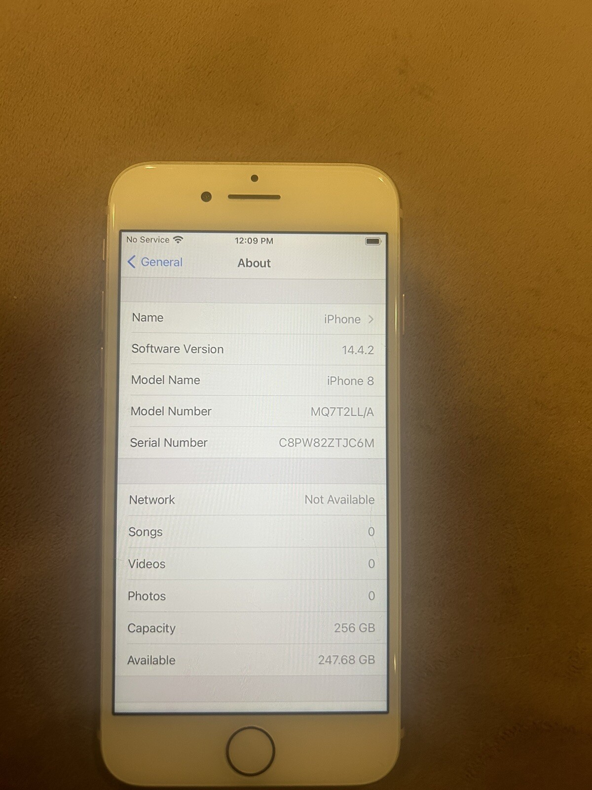 Apple iPhone 8 – 256GB – Gold (Unlocked) A1905 (GSM)