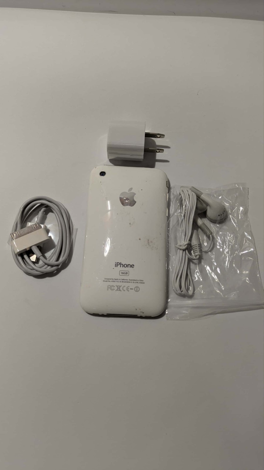 Apple iPhone 3G and 3G 8,16,32gb WIFI