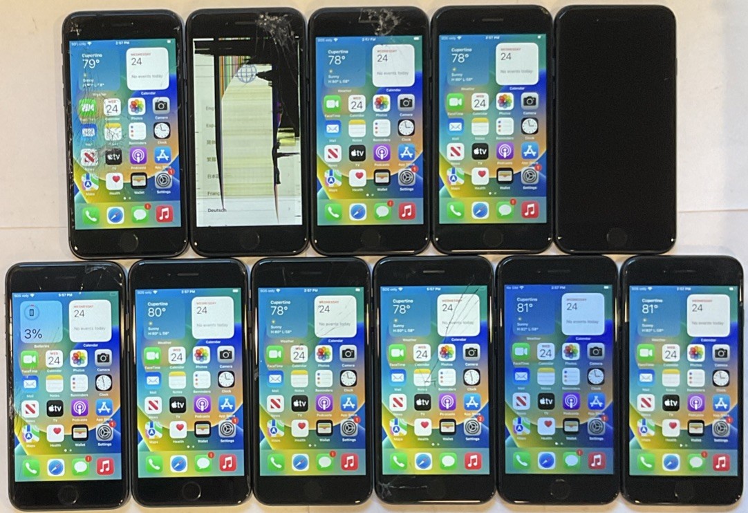 ELEVEN USED GSM UNLOCKED APPLE iPhone 8, 64GB A1905 MQ6V2LL/A PHONES FOR REPAIR