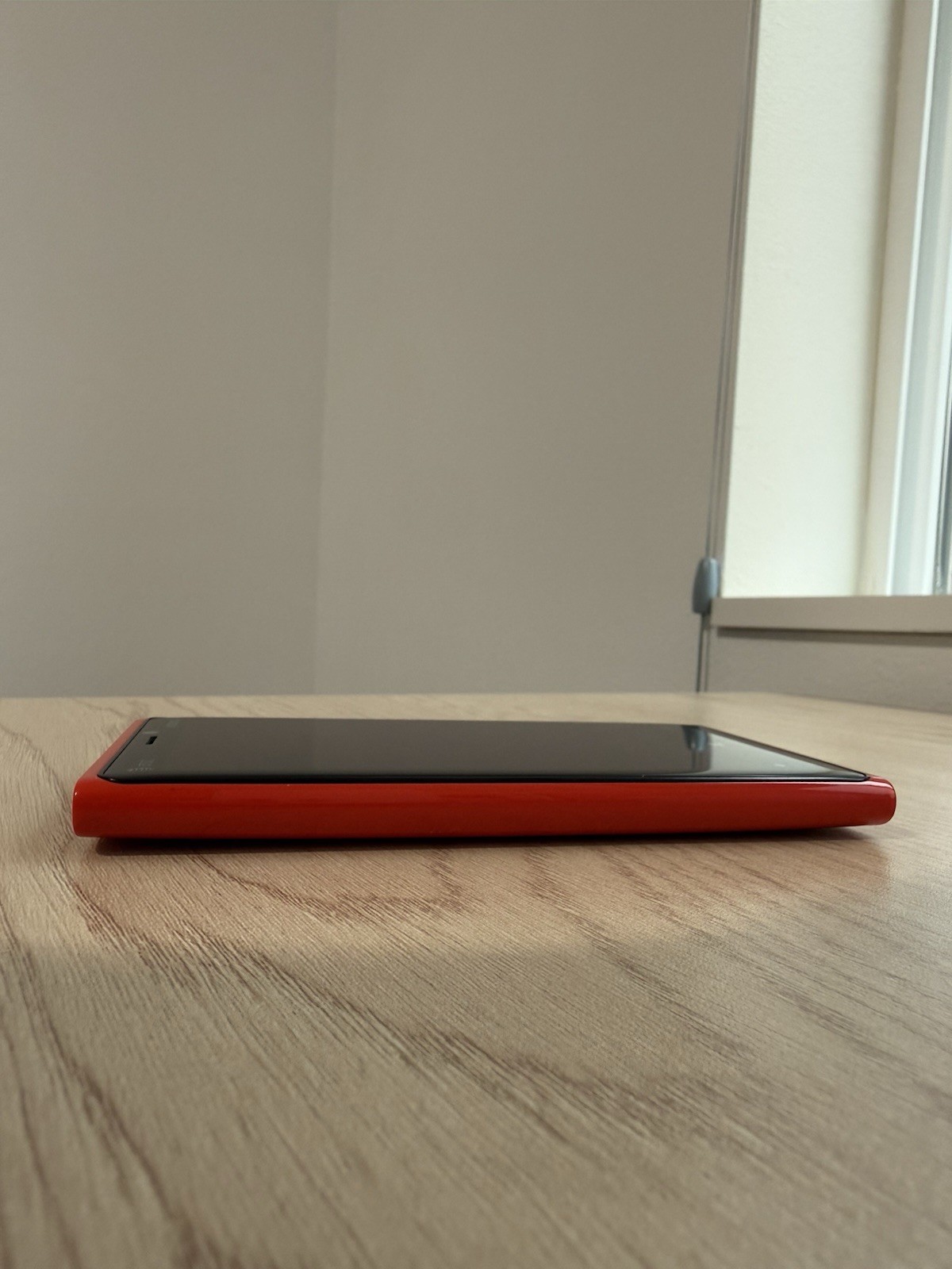 Nokia Lumia 920 – 32 GB (AT&T) – Some Scratches