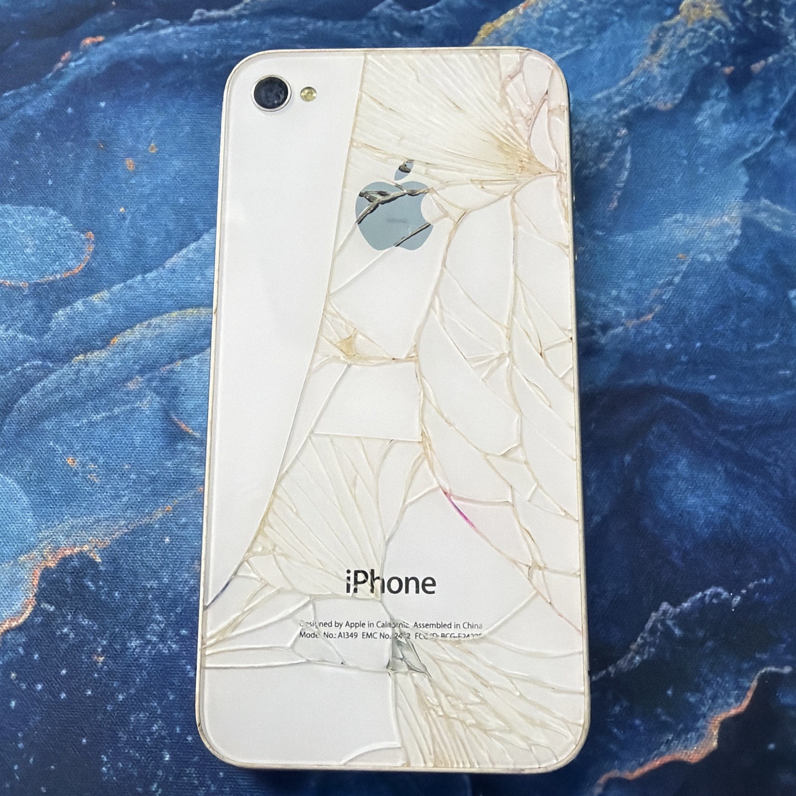 Apple iPhone 4 White A1349 (Parts/Untested) Model A1349 – For Repair