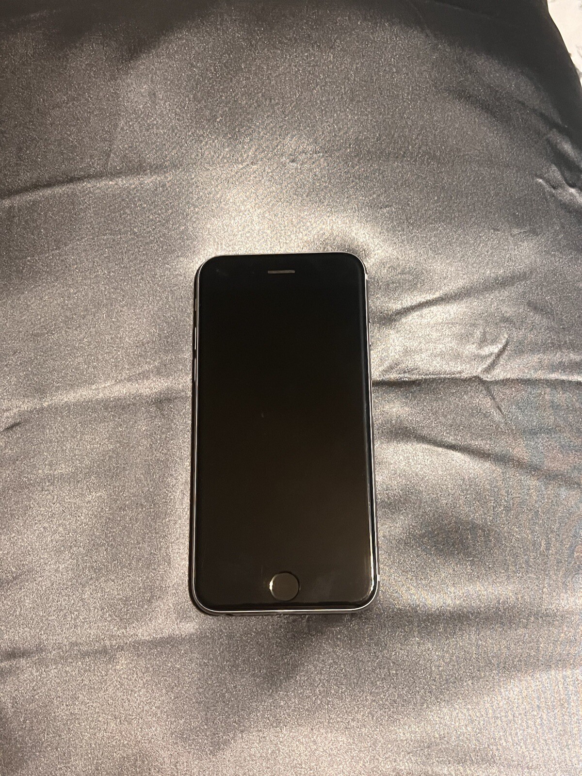 Apple iPhone 6s – 32GB – Rose Gold (Unlocked) A1688 (CDMA + GSM)