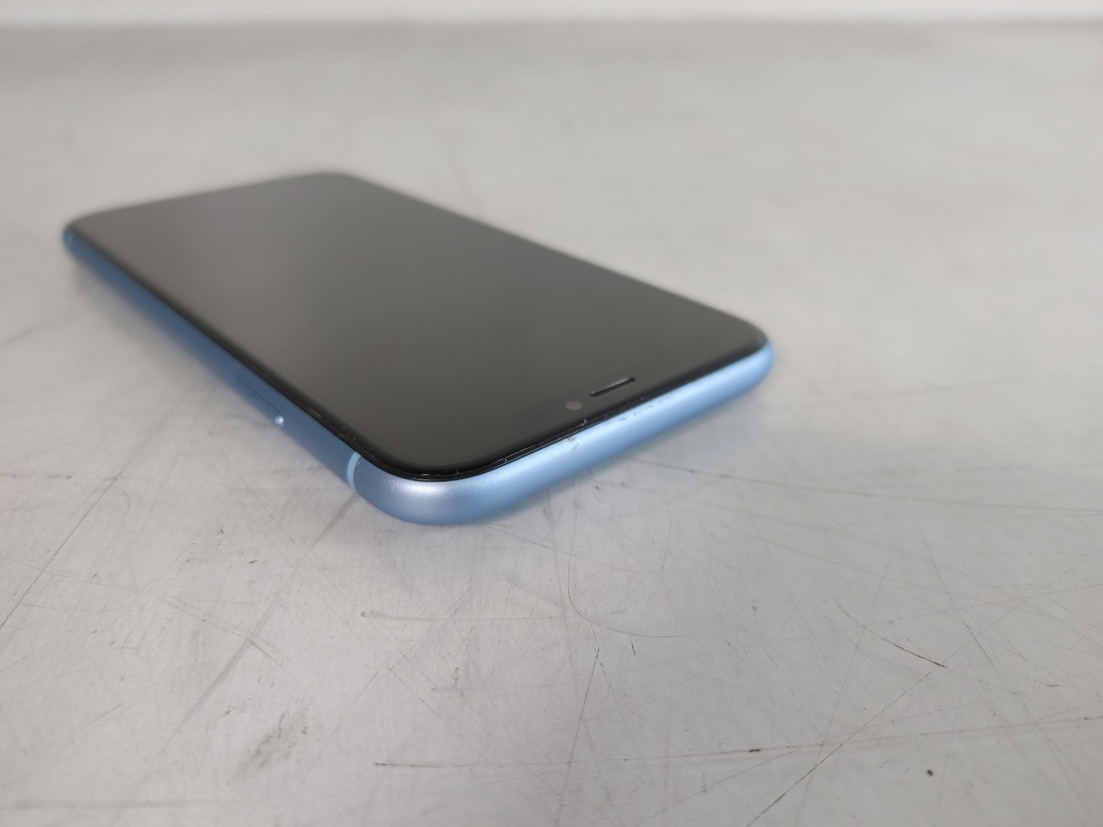 Apple iPhone XR A1984 64 GB iOS 18.7.7 T-Mobile Only (Wi-Fi + 4G)