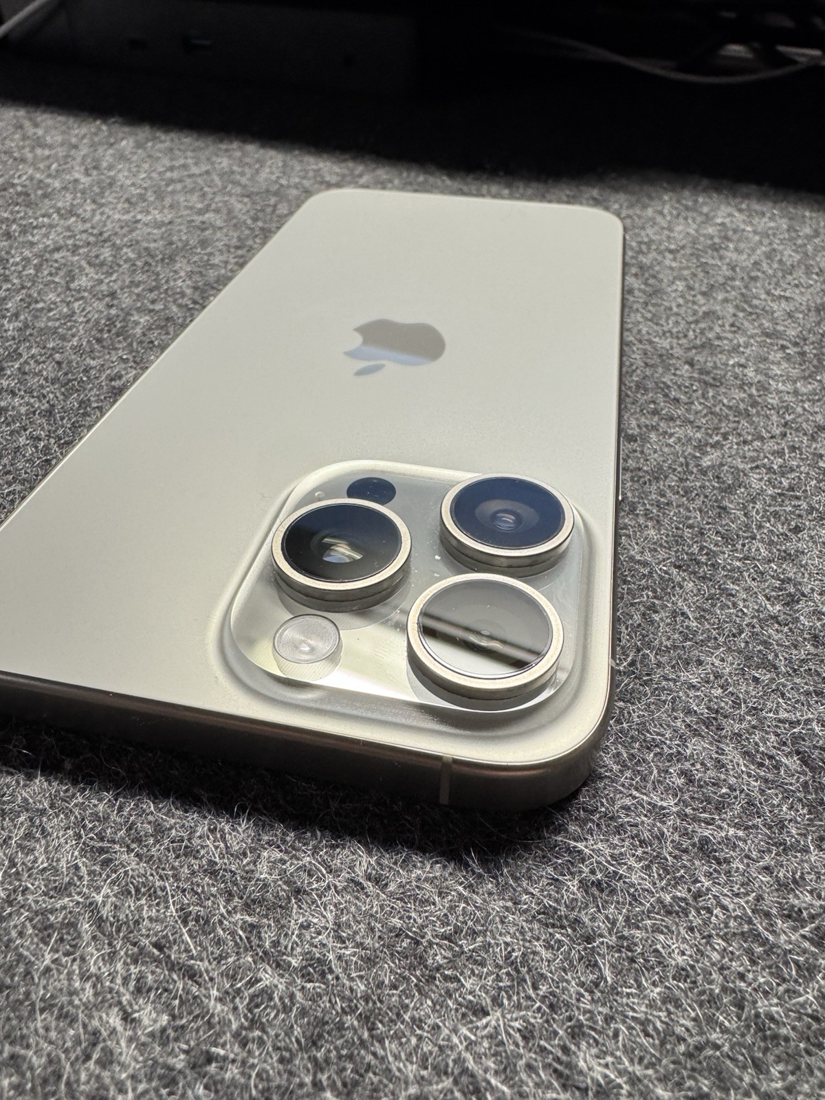 Unlocked Apple iPhone 15 Pro Silver iOS Bar Smartphone Triple Rear Camera