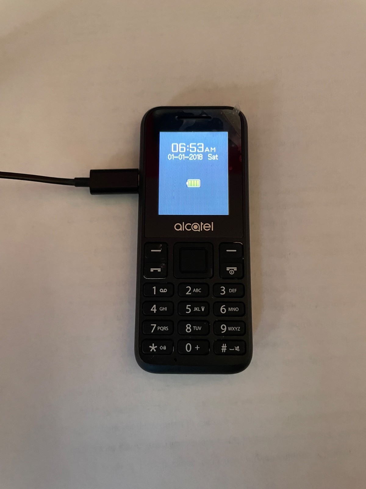 Alcatel 1066G = Vintage Phone with Camera, Color Screen UK Plug. Excellent.