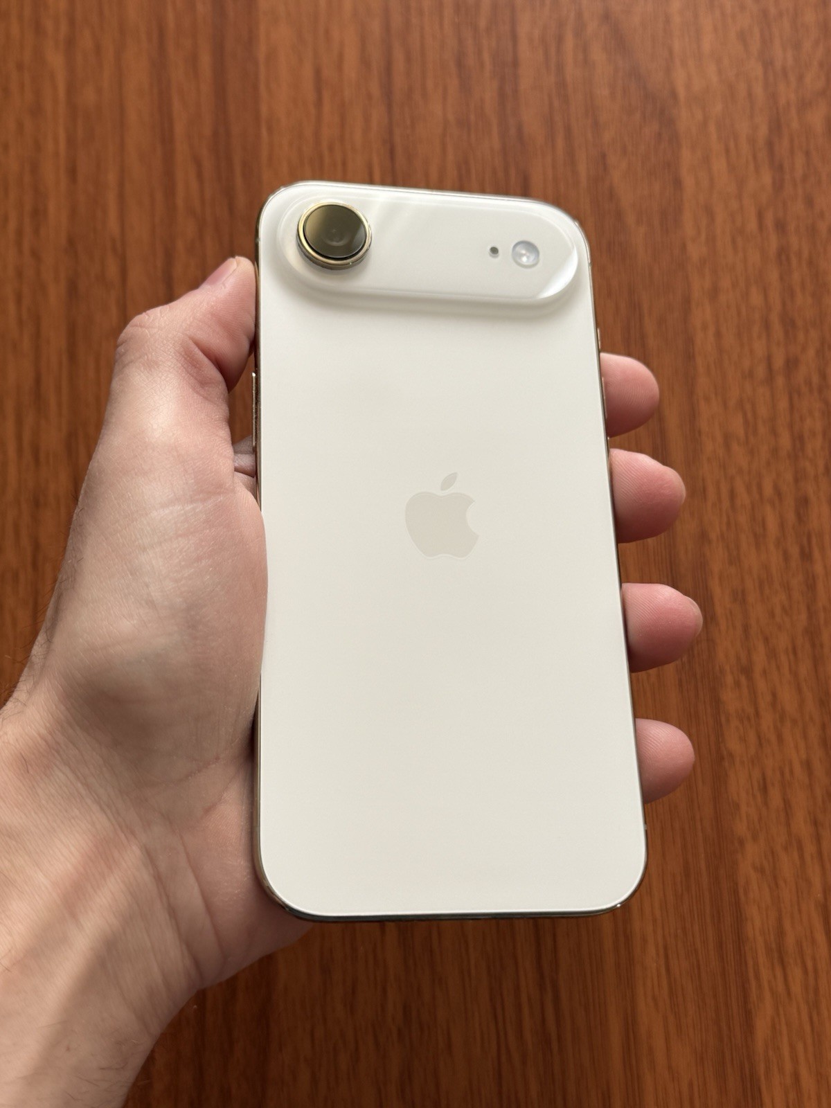 iPhone 17 Air 256GB Unlocked White Open Box New – 100% Battery