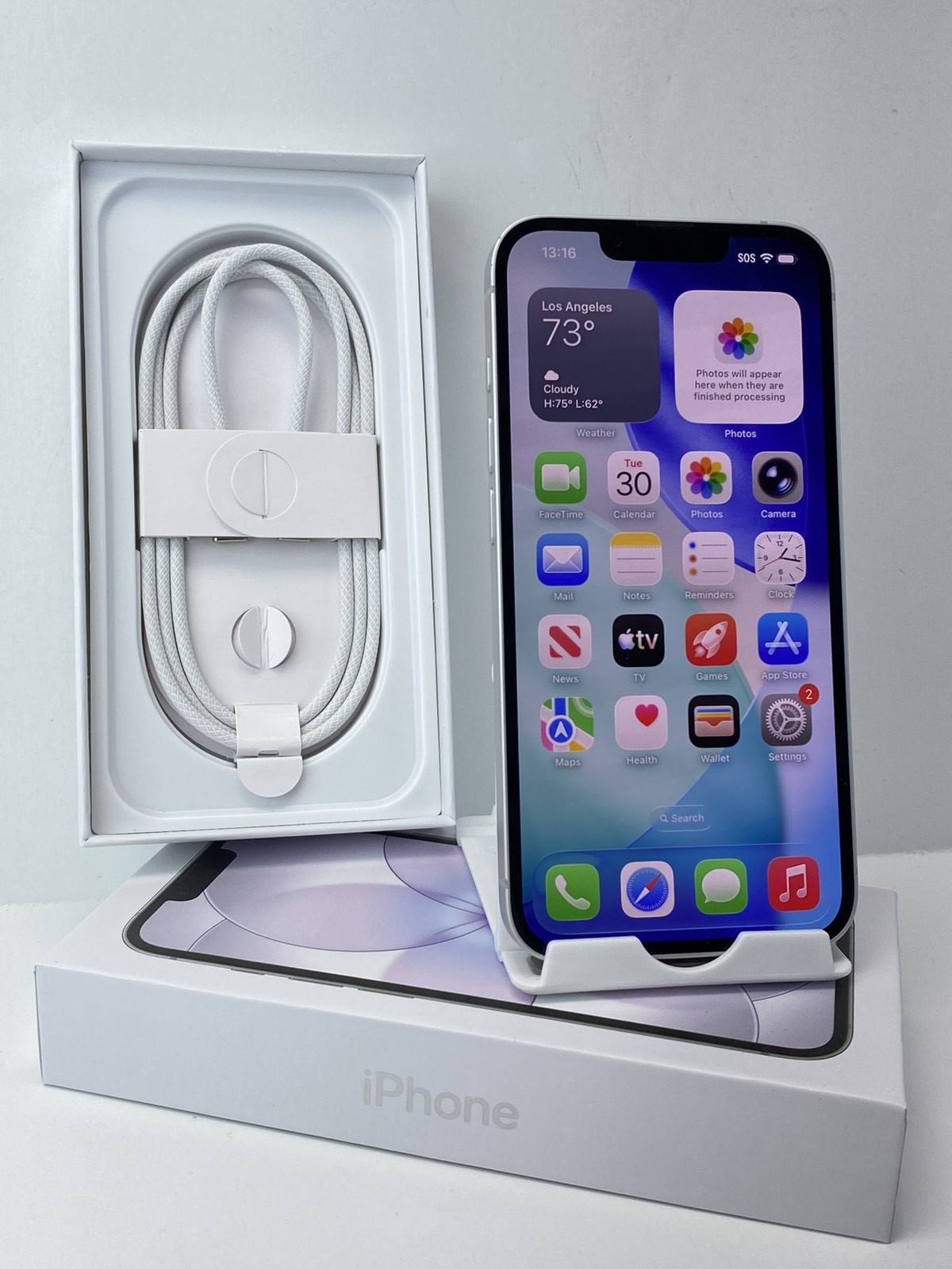 Apple iPhone 17e A3575 256GB White Warranty 100% battery health Unlocked phone