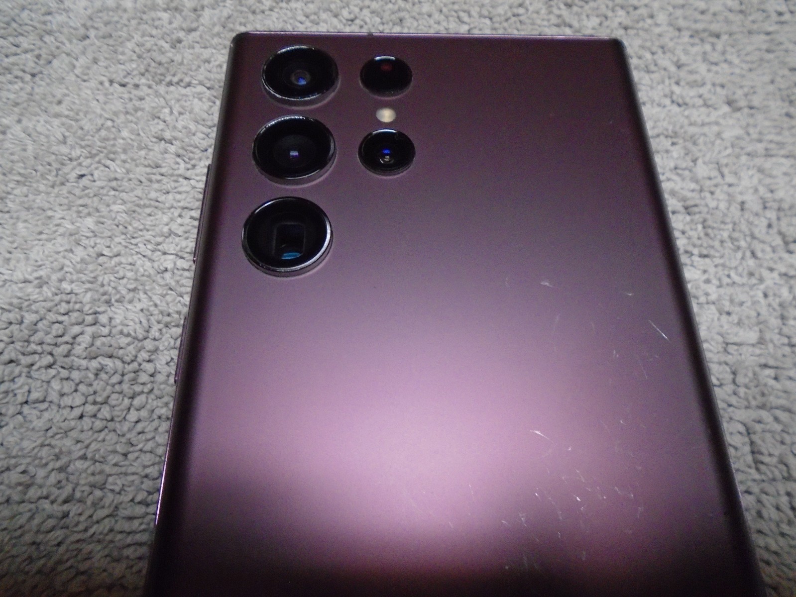Samsung Galaxy S22 Ultra 5G, 128gb, Burgundy, Verizon only, Excellent!!