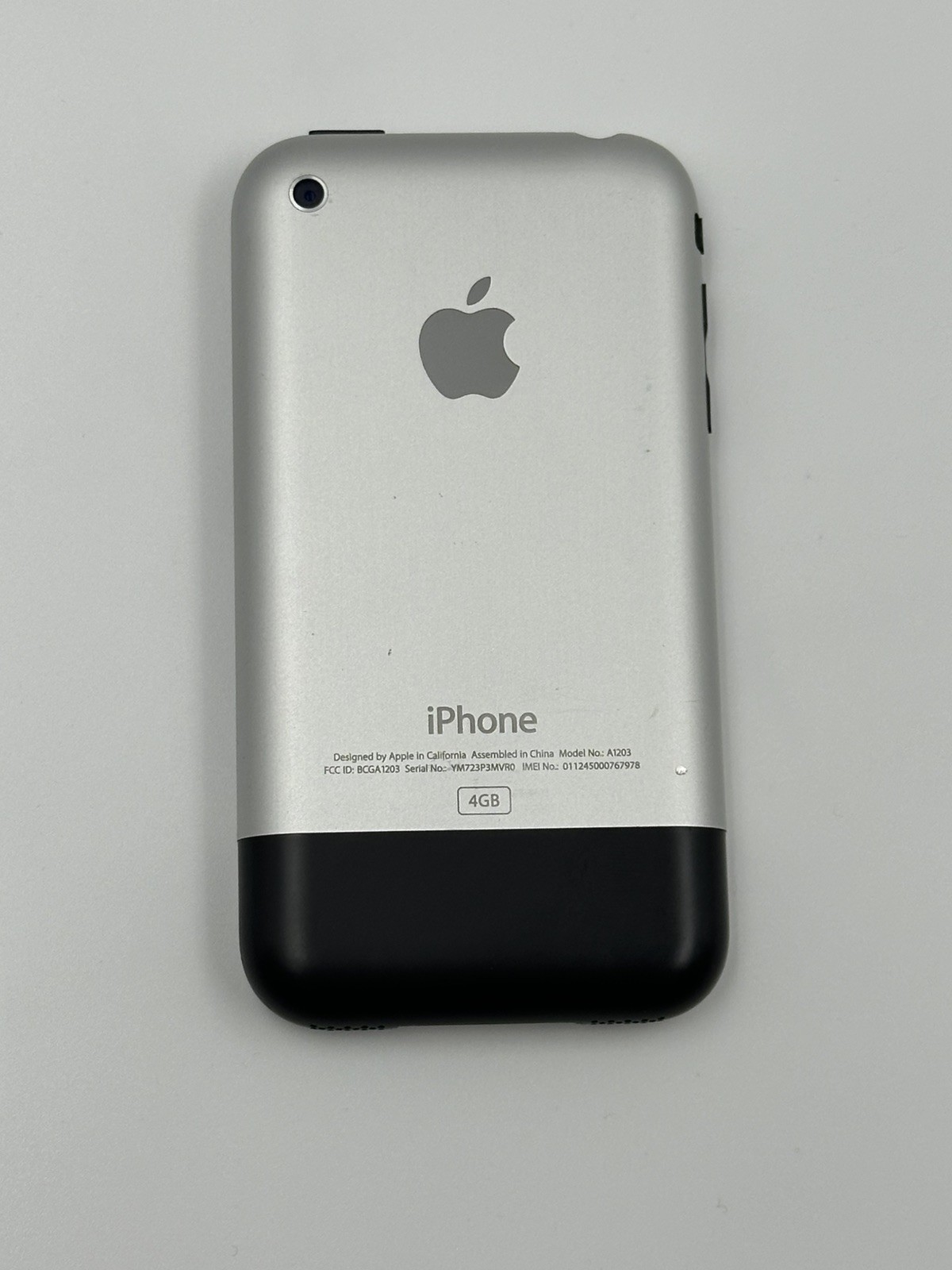 YM723 Pre-Production iOS 1.0 4GB Apple iPhone 1st Generation Black A1203 2G PVT
