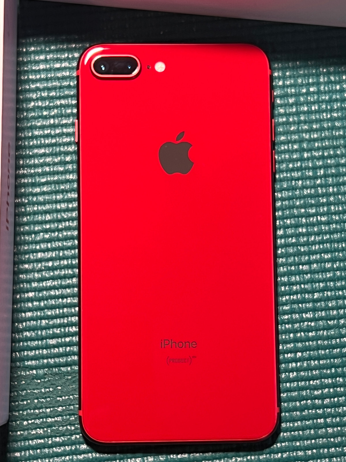 Apple iPhone 8 Plus – 256GB – Red unlocked A1897 (GSM)
