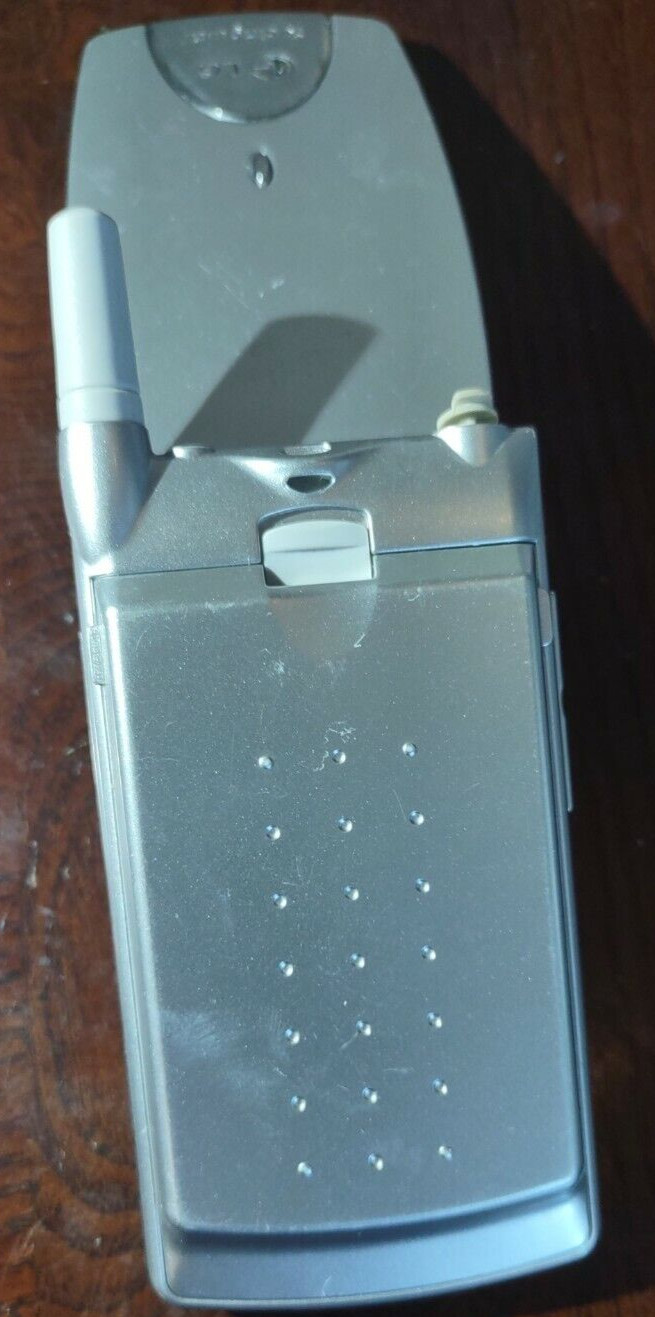LG model: G4010 Cellular Phone-Rare-SHIPS N 24 HOURS