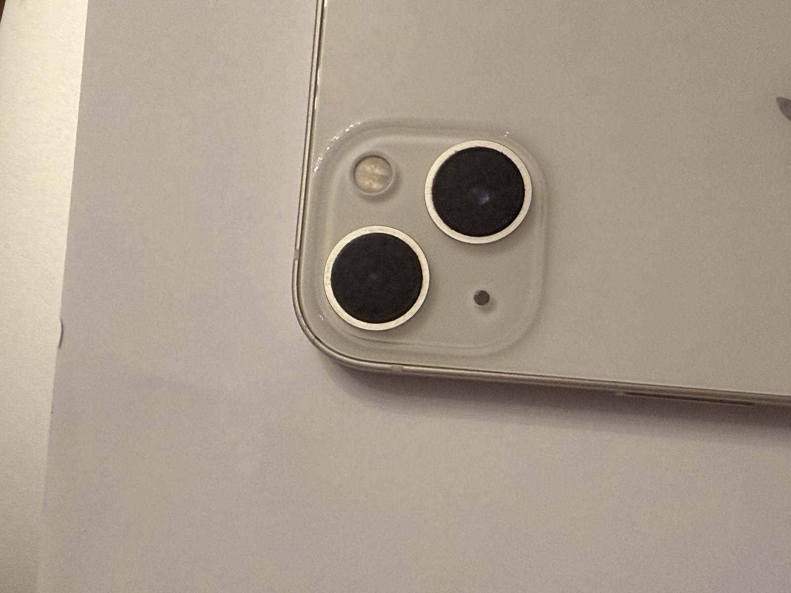 Apple iPhone 13 – 128 GB – Starlight (AT&T) Good -A2482 (for parts )