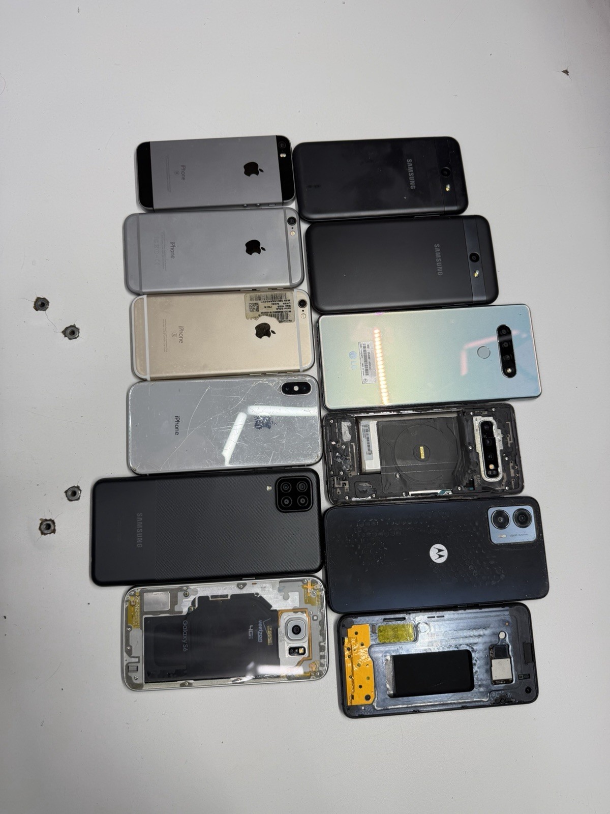 Lot of Mixed Used Cell Phones Apple Samsung LG Motorola Read Description As-Is