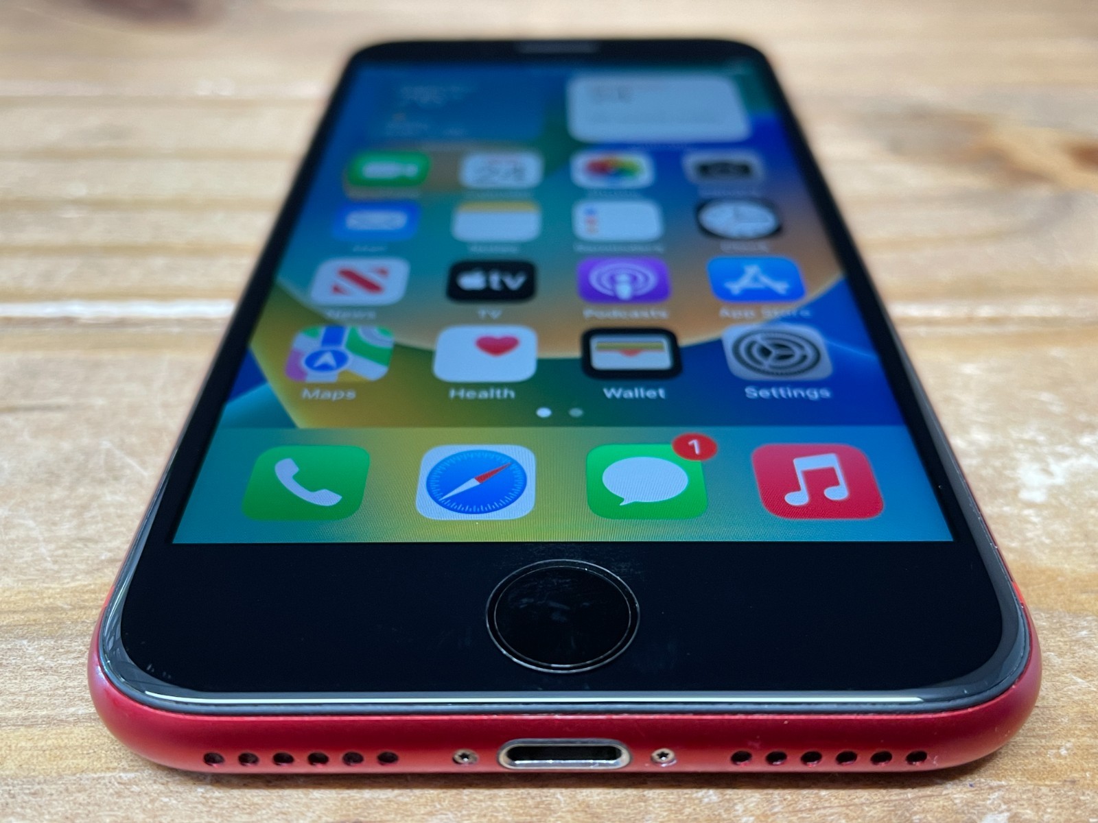 Apple iPhone 8 – 64GB – RED (Unlocked GSM) A1905 – Works – 97% Bat Health