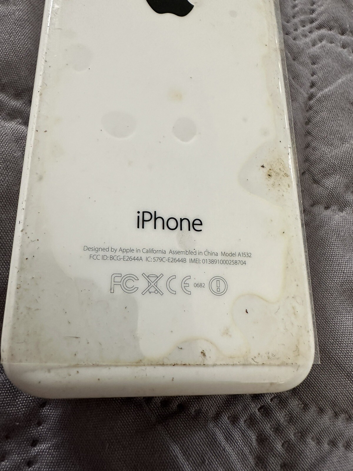 Apple iPhone 5c White Black model A1532 Untested For Parts Only