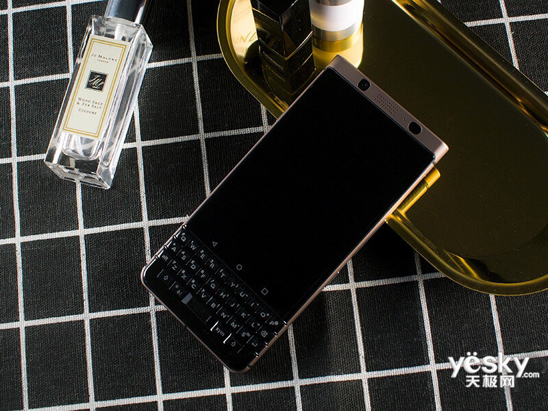 BlackBerry Keyone 64GB 12MP Dual SIM Gold 4G LTE Unlocked Smartphone- New Sealed